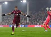 Manchester United Siap Tandingi Fulham untuk Crysencio Summerville