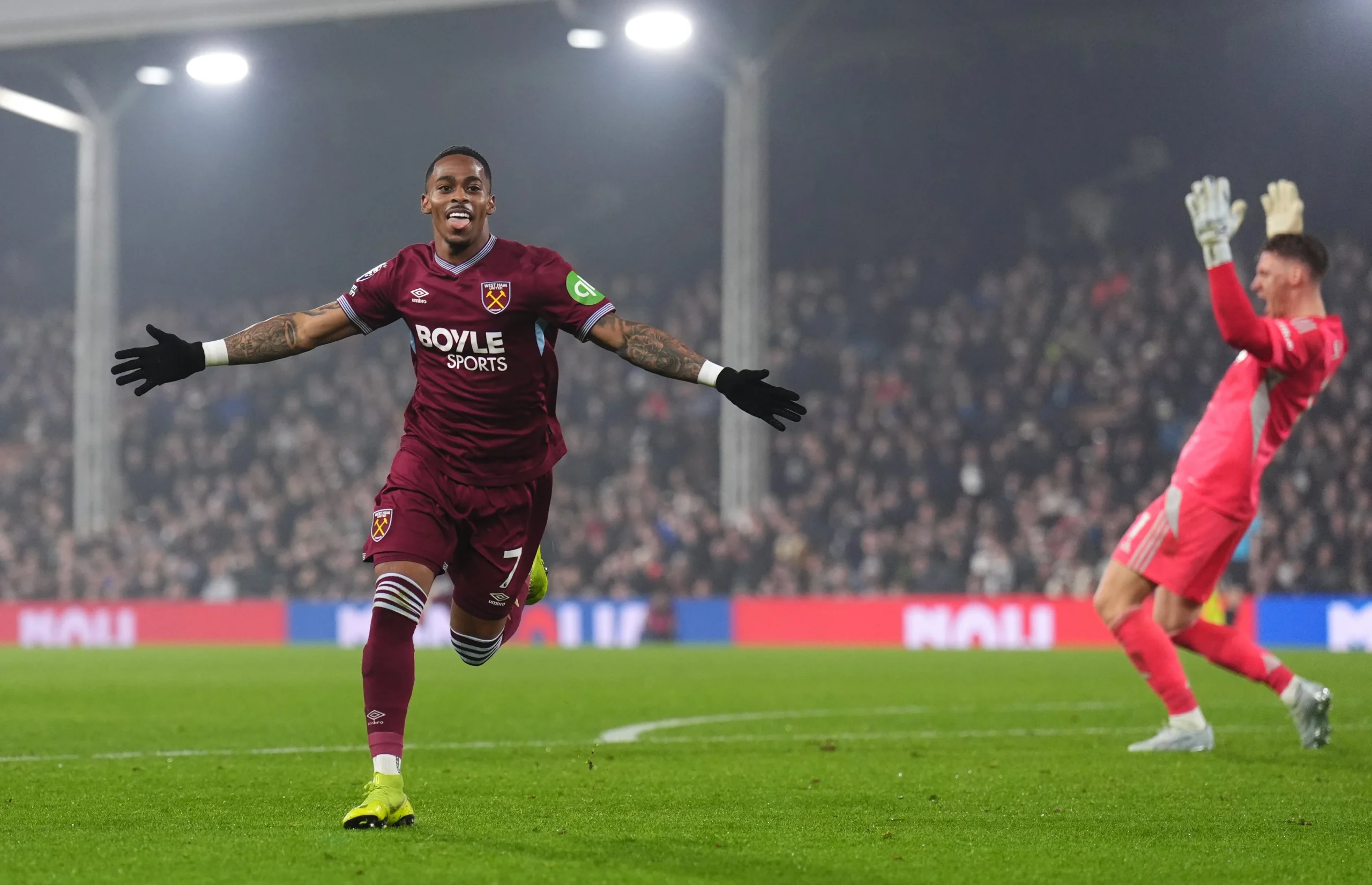 Manchester United Siap Tandingi Fulham untuk Crysencio Summerville