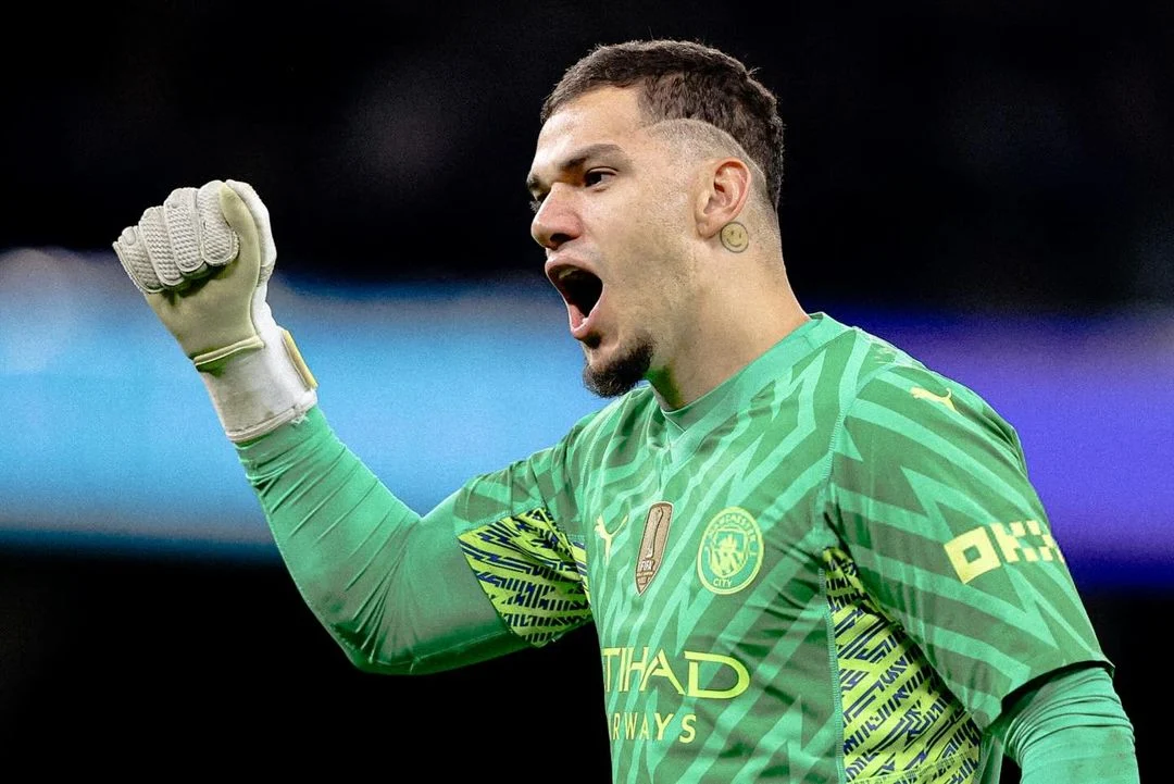 Manchester United Tetap Bertahan pada Kesepakatan Ederson Meskipun Laporan Penarikan