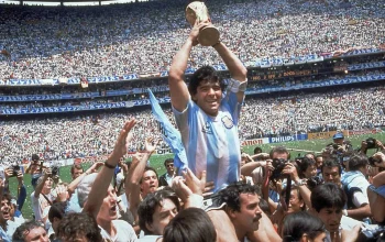 Maradona: Mengenang Legenda Sepak Bola yang Tak Terlupakan