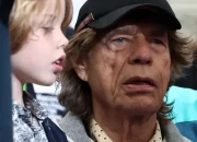 Mick Jagger Hadir di Pertandingan Argentina vs Inggris, Sementara itu Ia Sudah Mulai Menulis Lagu Baru
