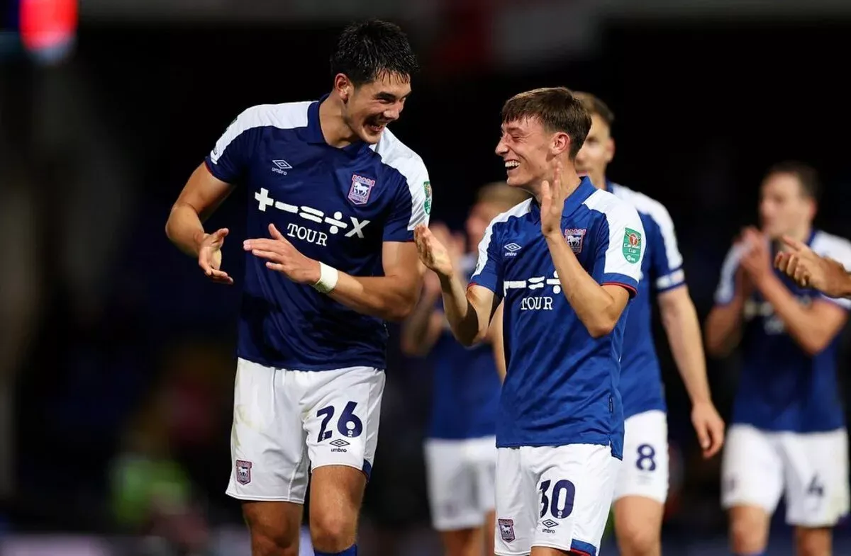 Millwall Resmi Datangkan Bek Muda Elkan Baggott dari Ipswich Town