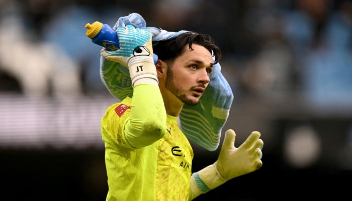 Newcastle Dapatkan dorongan besar untuk Perekrutan James Trafford Setelah Aston Villa Mengundurkan Diri