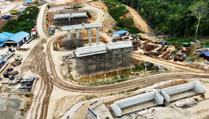 Pembangunan Wisata Alam dan Strategi Pembangunan Daerah di Bulungan dan Solok Selatan