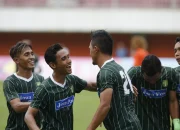 Persebaya Vs PSIS: Laga Uji Coba yang Menentukan untuk Musim Baru