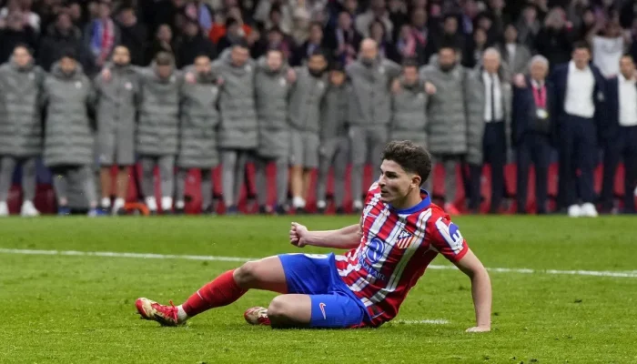 Pertarungan Sengit di Balik Transfer Julián Álvarez