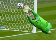 Pertarungan Sengit di Piala Dunia 2026: Jordan Pickford Hadapi Tantangan Berat dari Raúl Jiménez