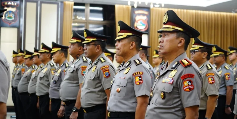 Perwira Polri: Dari Kasus Hukum hingga Kenaikan Pangkat