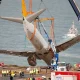 Pesawat Kargo Boeing 737 Hilang di Laut Arab: Apa yang Terjadi?