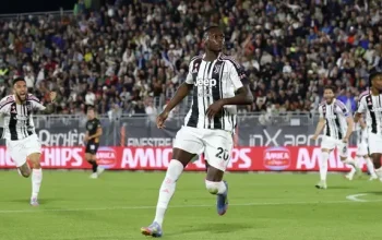 Randal Kolo Muani: Juventus Mengambil Risiko Besar dengan Menandatangani Pemain yang Gagal di PSG dan Tottenham