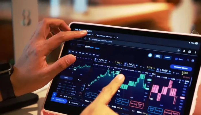 Saham BBRI dan Big Banks Melemah Jelang Pengumuman RDG BI, Apa yang Terjadi?