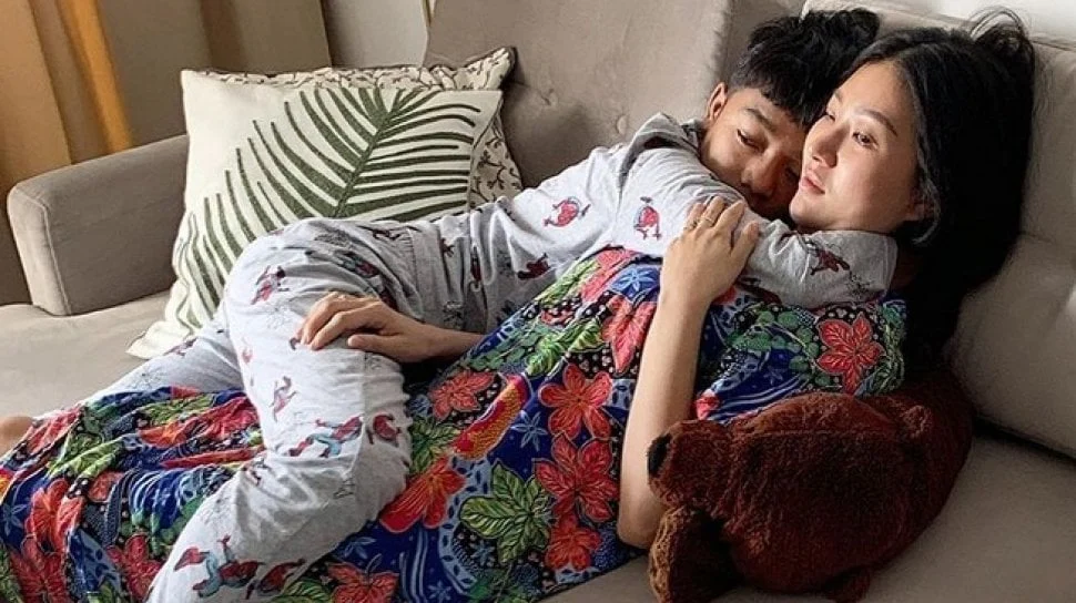 Sarwendah Bantah Laporkan Betrand Peto, Hubungan Ibu dan Anak Angkat Masih Harmonis