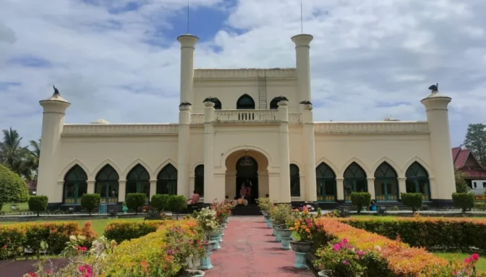 Serangan Harimau Sumatera dan Upaya Pelestarian Istana Siak di Kabupaten Siak