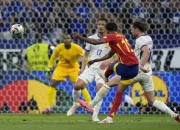 Spanyol Tampil Dominan, Marc Cucurella Jadi Kunci Kemenangan Atas Prancis di Semifinal Piala Dunia