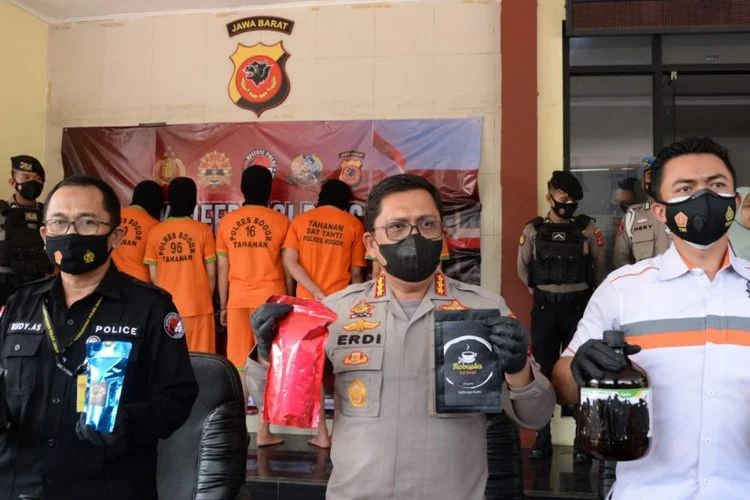 SPMB Kabupaten Bogor: Polisi Ungkap Jaringan Narkotika dan Opsi Alternatif Sekolah Swasta