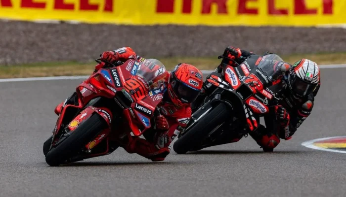Sprint Race MotoGP Jerman 2026: Marc Marquez Dominan, Bezzecchi Absen