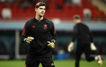 Thibaut Courtois Pasang Badan untuk Senne Lammers Setelah Kekalahan Belgia dari Spanyol di Piala Dunia 2026