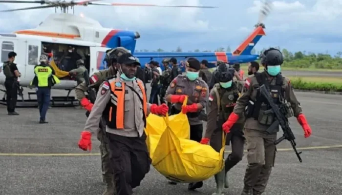 TNI Evakuasi Korban Penembakan di Yahukimo Papua, Diganggu OPM