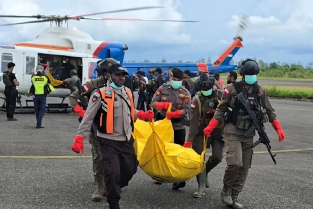 TNI Evakuasi Korban Penembakan di Yahukimo Papua, Diganggu OPM