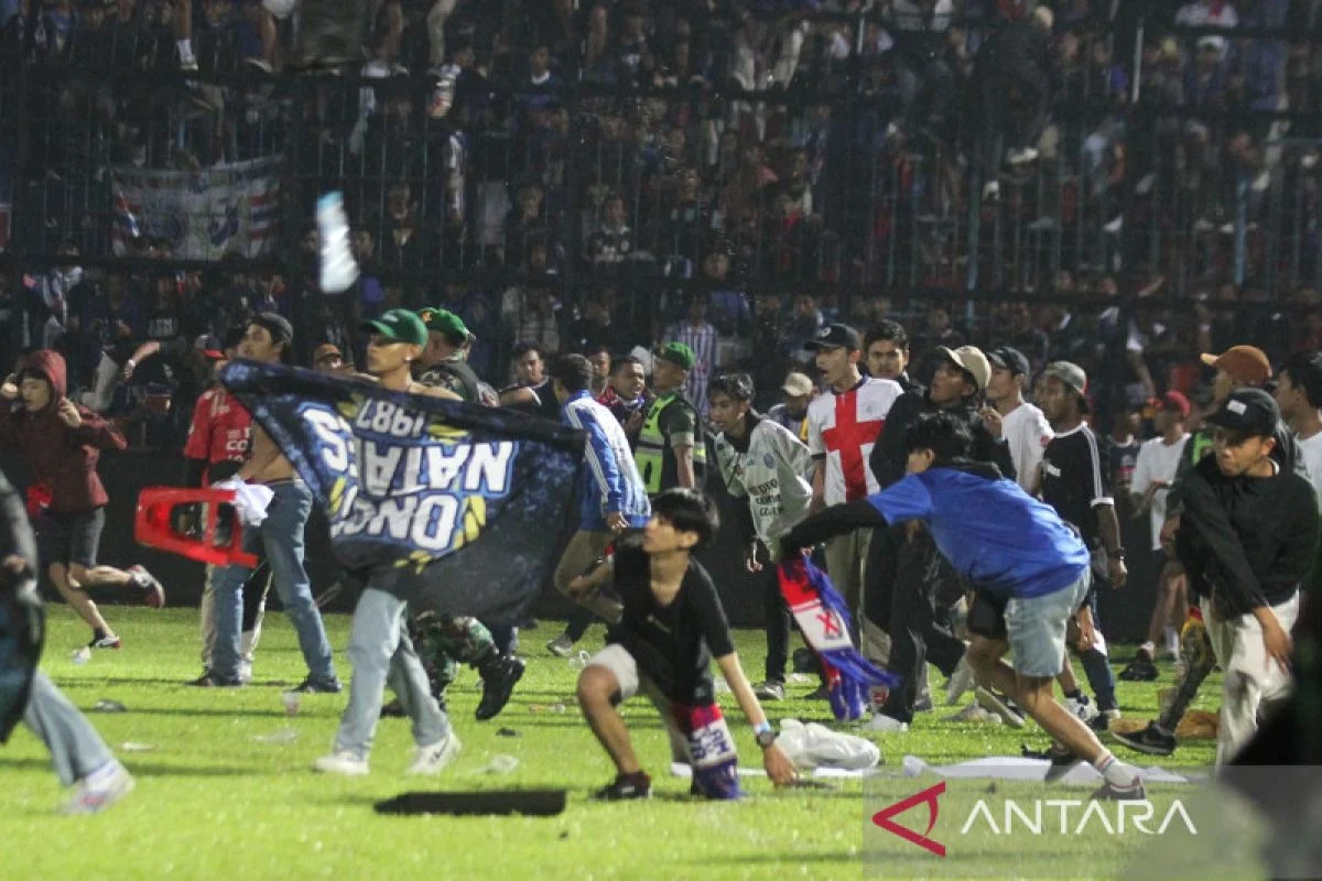 Tragedi dan Kontroversi: Dari Pertandingan Sepak Bola Hingga Kecelakaan dan Vandalisme