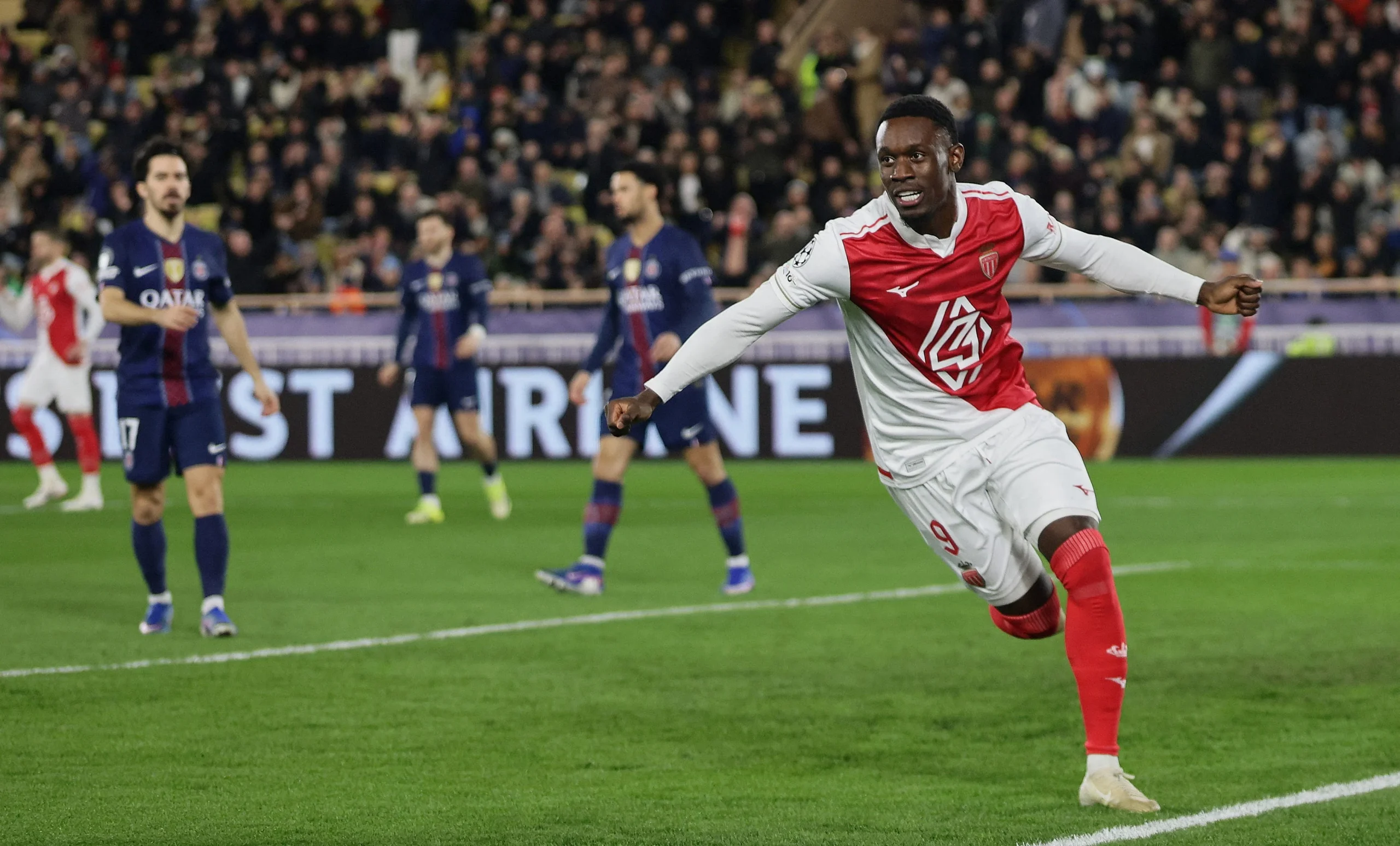 Trump Campur Tangan, FIFA Cabut Sanksi Pemain AS Folarin Balogun