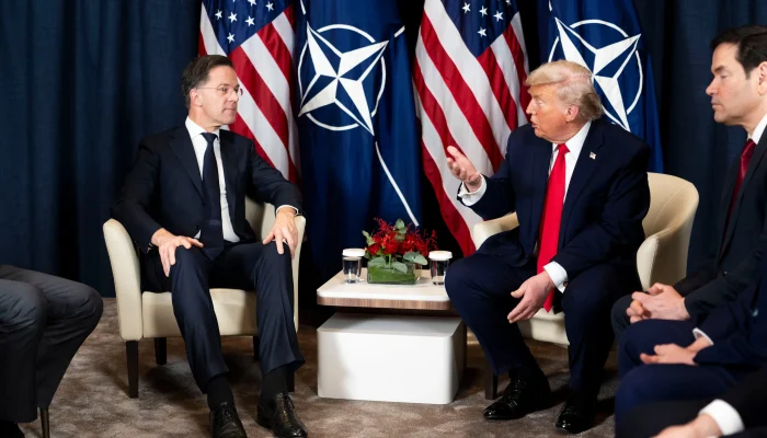 Trump mulls NATO summit amid Greenland dispute