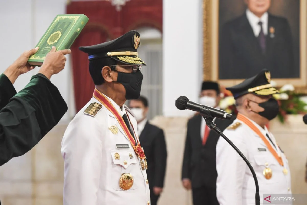 Universitas Republik Indonesia: Pelantikan Gubernur dan Wakil Gubernur, serta Inisiasi Inkubator Agribisnis