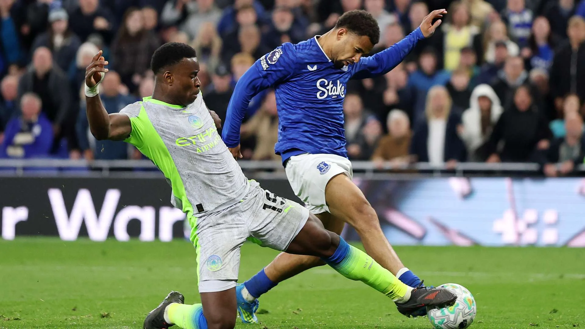 Waterford FC Dikalahkan St Pat's dengan Gol Penalti di Menit Terakhir