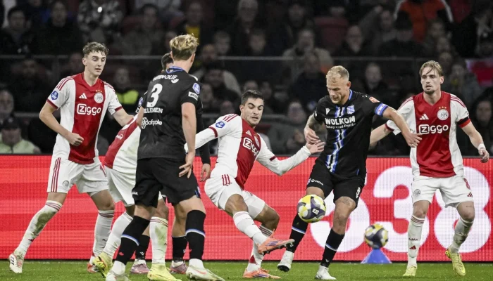 Ajax Gagal Menang Lawan Heerenveen, Míchel Sánchez: ‘Kami Kurang Energi’