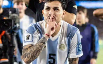 Argentinos Juniors: Leandro Paredes Kembali Menuai Kontroversi di Lapangan