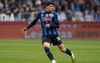 Atalanta Tolak Tawaran Fulham untuk Raoul Bellanova
