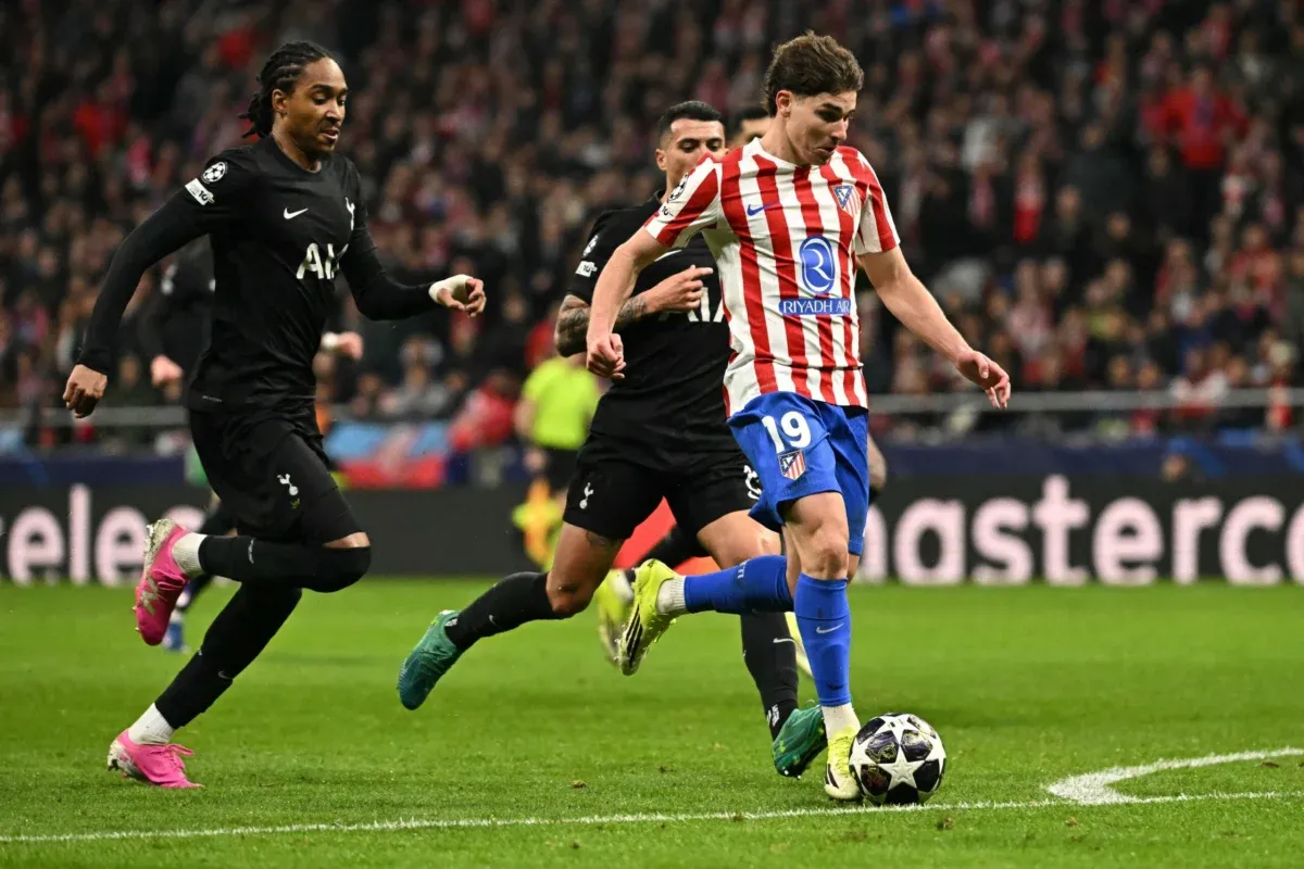 Barcelona dan Arsenal Gagal Rekrut Julian Alvarez, Atletico Madrid Tegar