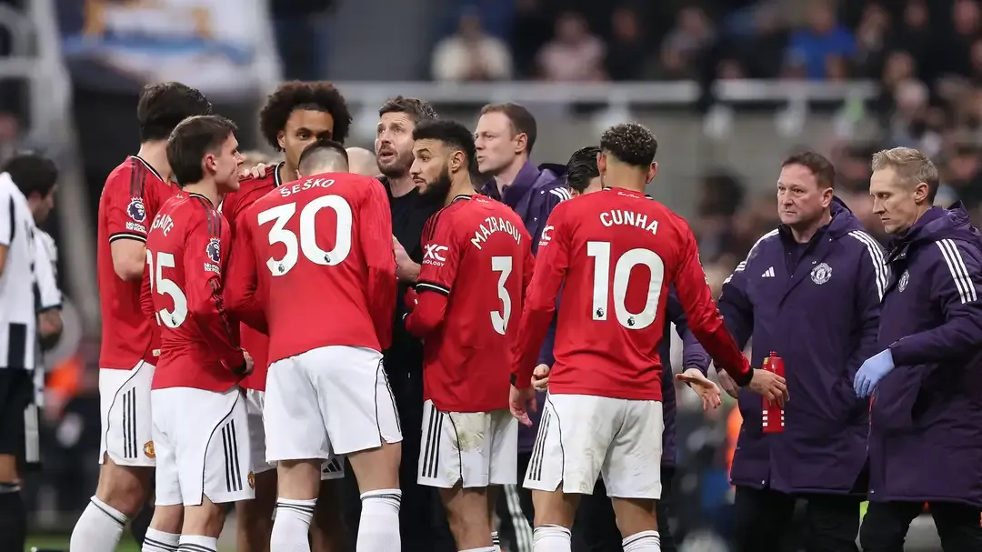 Benfica Incar Joao Palhinha, Manchester United Cari Alternatif Lewis Hall