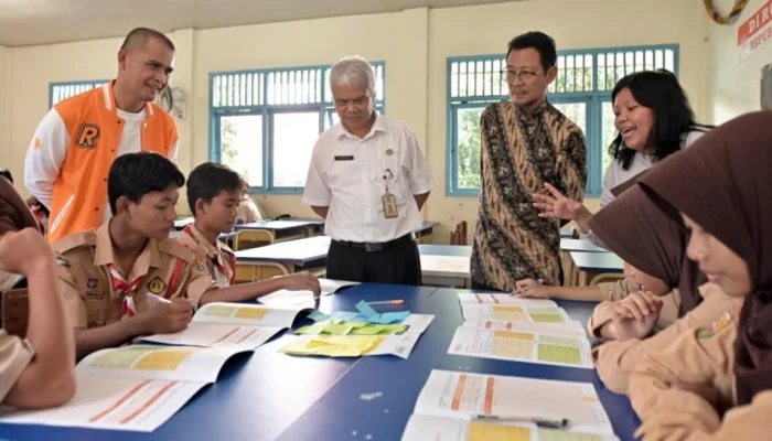 Berani Cerdas: Membangun Generasi Muda yang Kritis dan Berpartisipasi