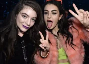Charli XCX dan Lorde Tampil Bersama di Lollapalooza, 'Girl, So Confusing' Semakin Istimewa
