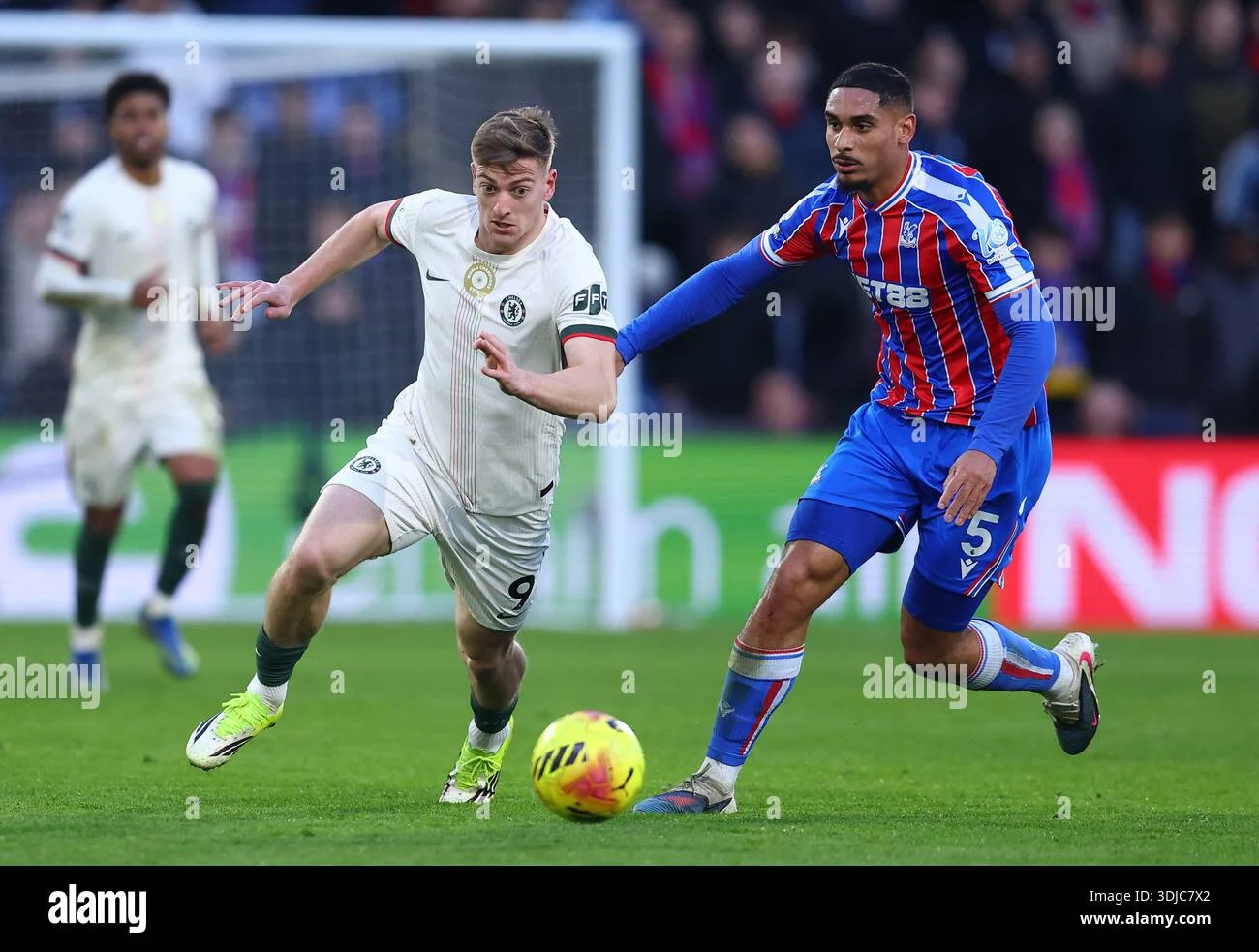 Crystal Palace Kehilangan Bintangnya, Chelsea Sukses Datangkan Maxence Lacroix