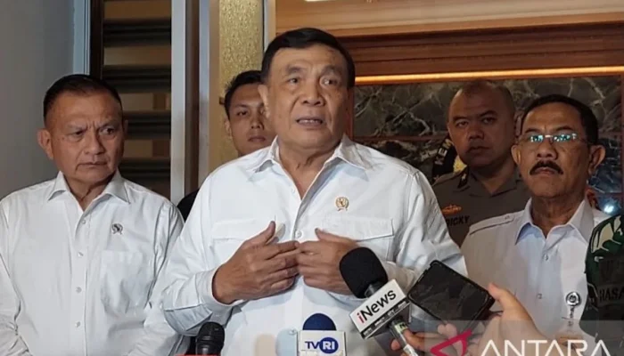 Djamari Chaniago: Indonesia Tidak Boleh Menjadi Tempat Transit Barang Ilegal