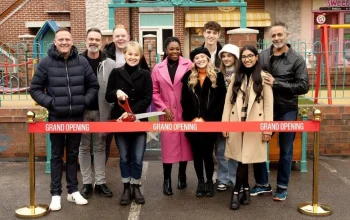 Dunia Hiburan dan Teknologi: Dari Coronation Street hingga Google Gemini
