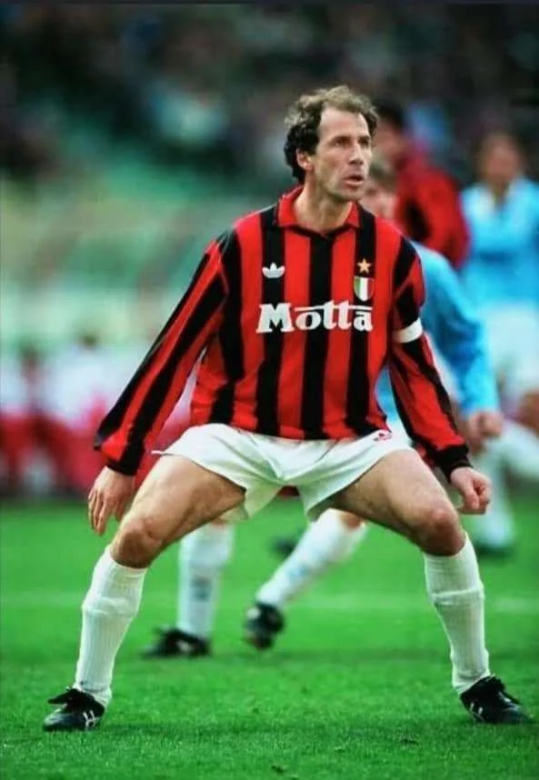 Dunia Sepak Bola Berduka: Franco Baresi, Legenda AC Milan, Meninggal Dunia