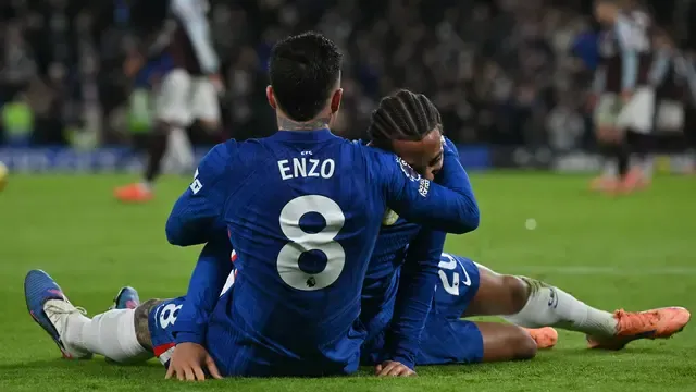 Enzo Maresca dan Enzo Fernandez: Dua Nama yang Menghebohkan Dunia Sepak Bola