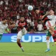 Flamengo Mengalahkan Vitória dan Mendekati Posisi Palmeiras di Brasileirão