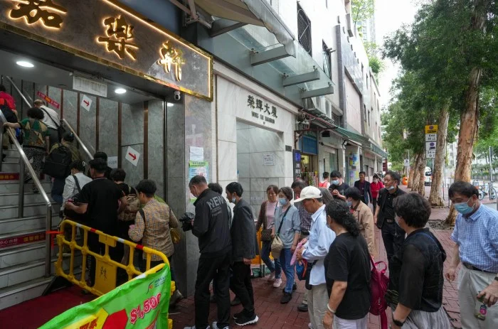Hong Kong Menghadapi Berbagai Tantangan dan Kesempatan