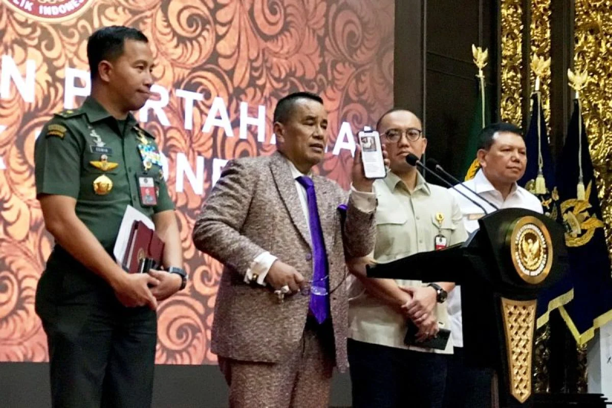 Hotman Paris: Antara Hoaks dan Kehidupan Sebagai Pengacara Kondang
