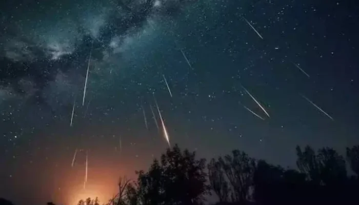 Hujan Meteor Perseid Mencapai Puncaknya: Fenomena Langit yang Menarik