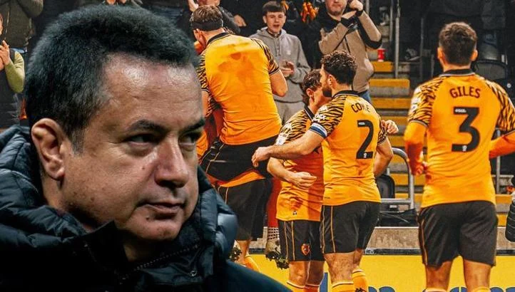 Hull City dan Manchester United Siapkan Strategi Transfer Mereka