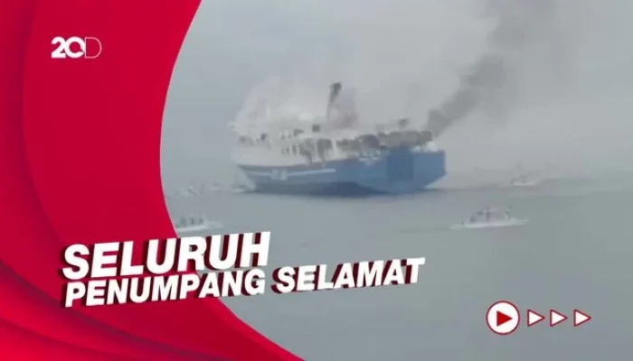 Kapal Mutiara Sentosa 2 Terbakar di Perairan Sumenep, Ratusan Penumpang Terjebak