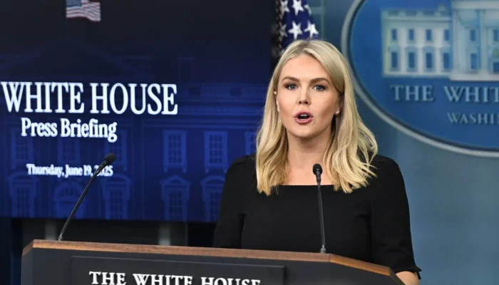 Karoline Leavitt Mundur: Trump Joking Soal Penggantinya dan Tuduhan Iran