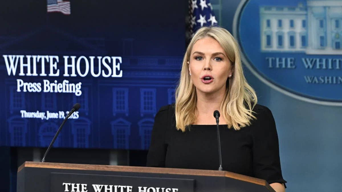 Karoline Leavitt Mundur: Trump Joking Soal Penggantinya dan Tuduhan Iran