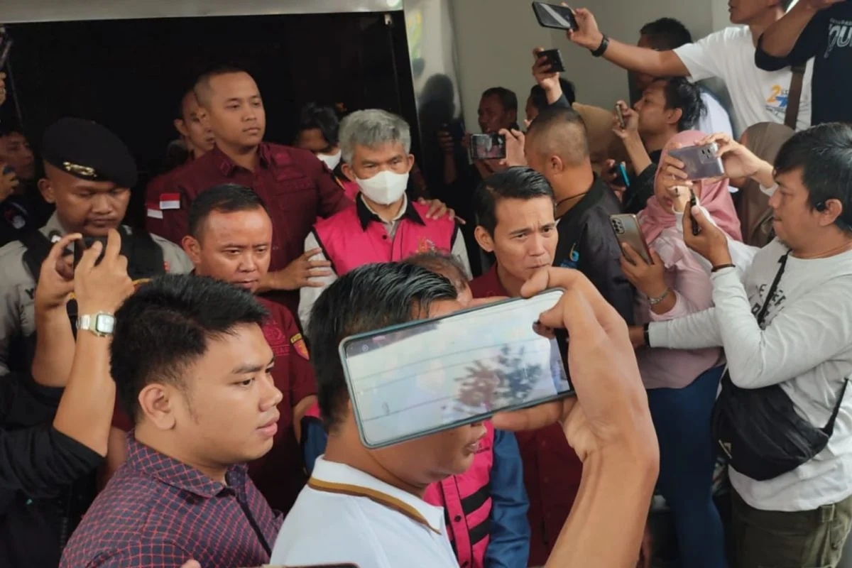 Kasus Kriminal dan Pembangunan di Jawa Barat: Dua Wajah yang Berbeda