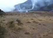 Kebakaran di Gunung Gede Pangrango Dipadamkan, Pendakian Ditutup Sementara